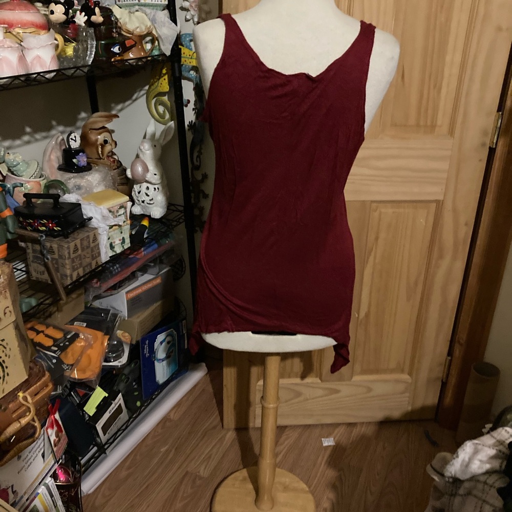 Hot Topic burgundy tank top - Picture 4 of 8